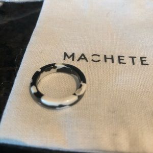Machete black and white ring